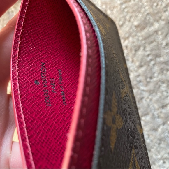 Louis Vuitton Card Holder - Picture 5 of 8